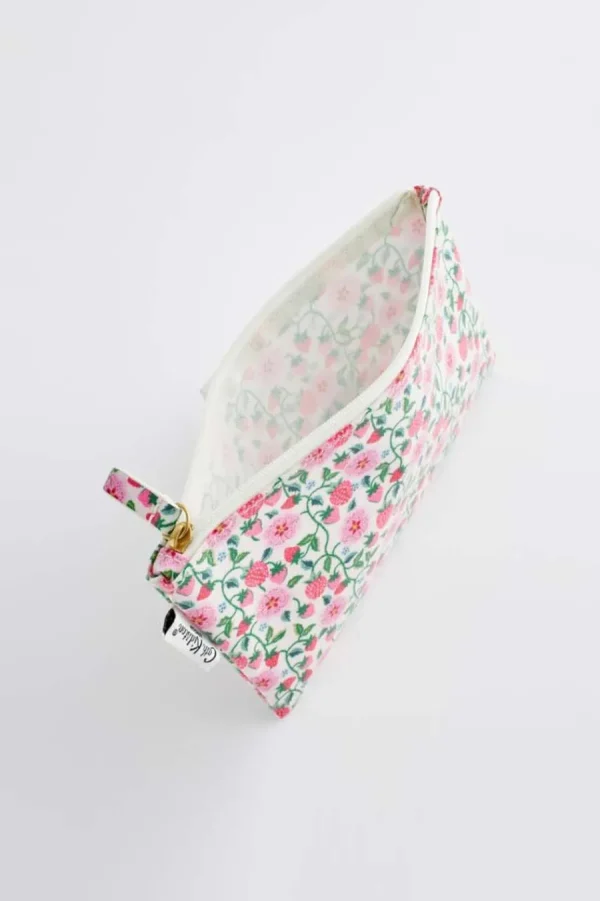 Cath Kidston STAWBERRY DITSY ZIPPED PURSE Cream Fashion